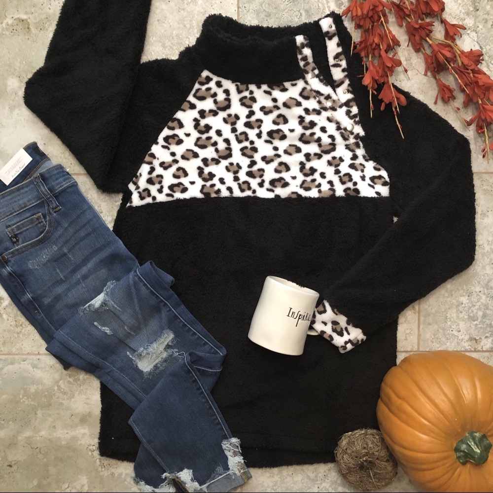 Leopard Pullover
